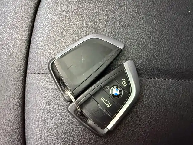 BMW X1 2016 sDrive18Li Premium Model фото 15