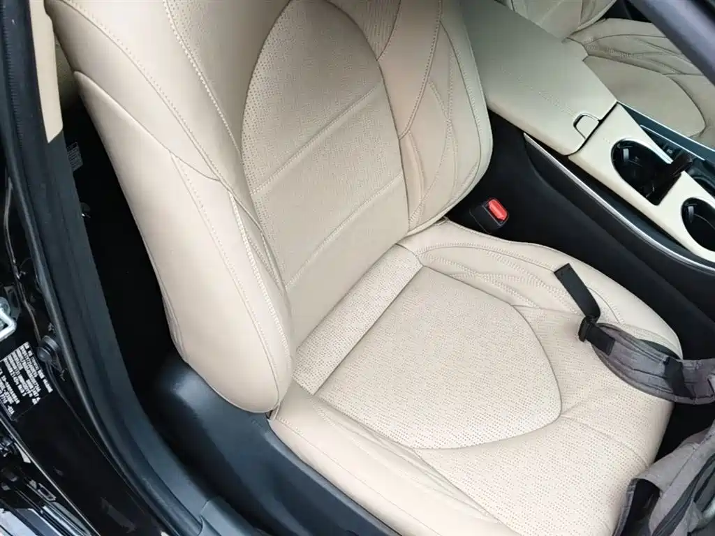Toyota Avalon 2019 Hybrid 2.5L XLE Premium Edition China VI фото 25