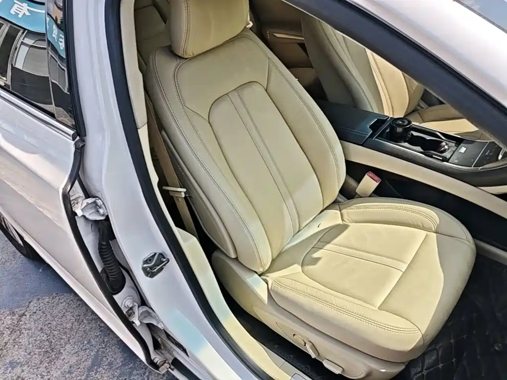 Lincoln MKZ 2015 2014 2.0T Premium Edition