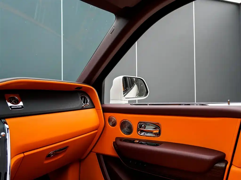 Rolls-Royce Cullinan 2018 4-Seater Version фото 22