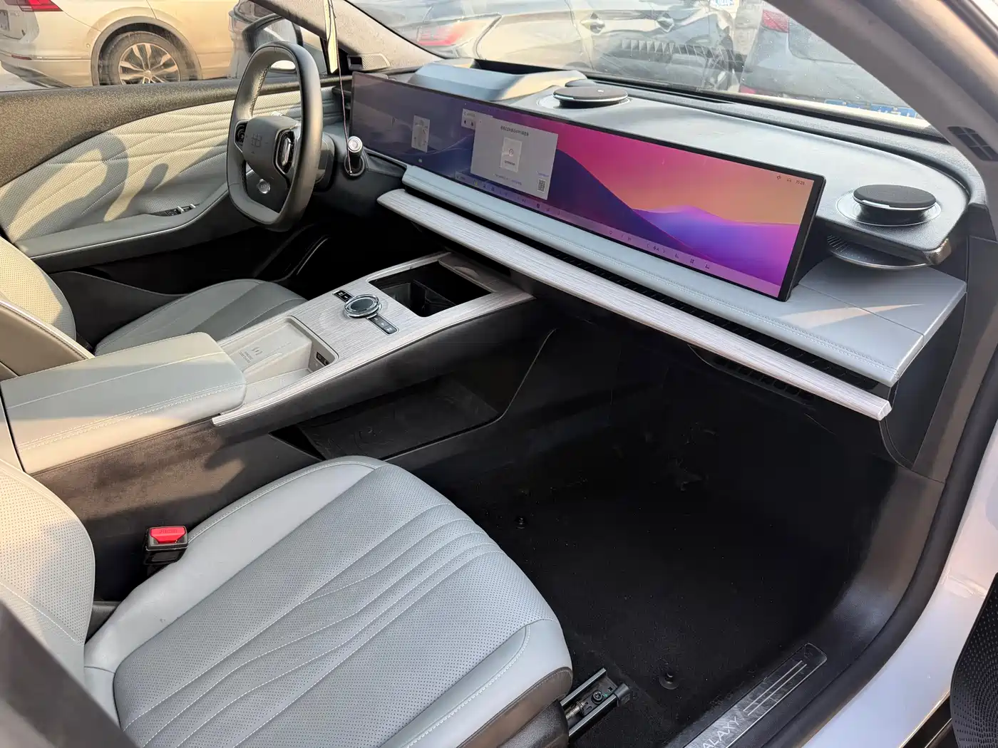 GEELY GALAXY GALAXY E8