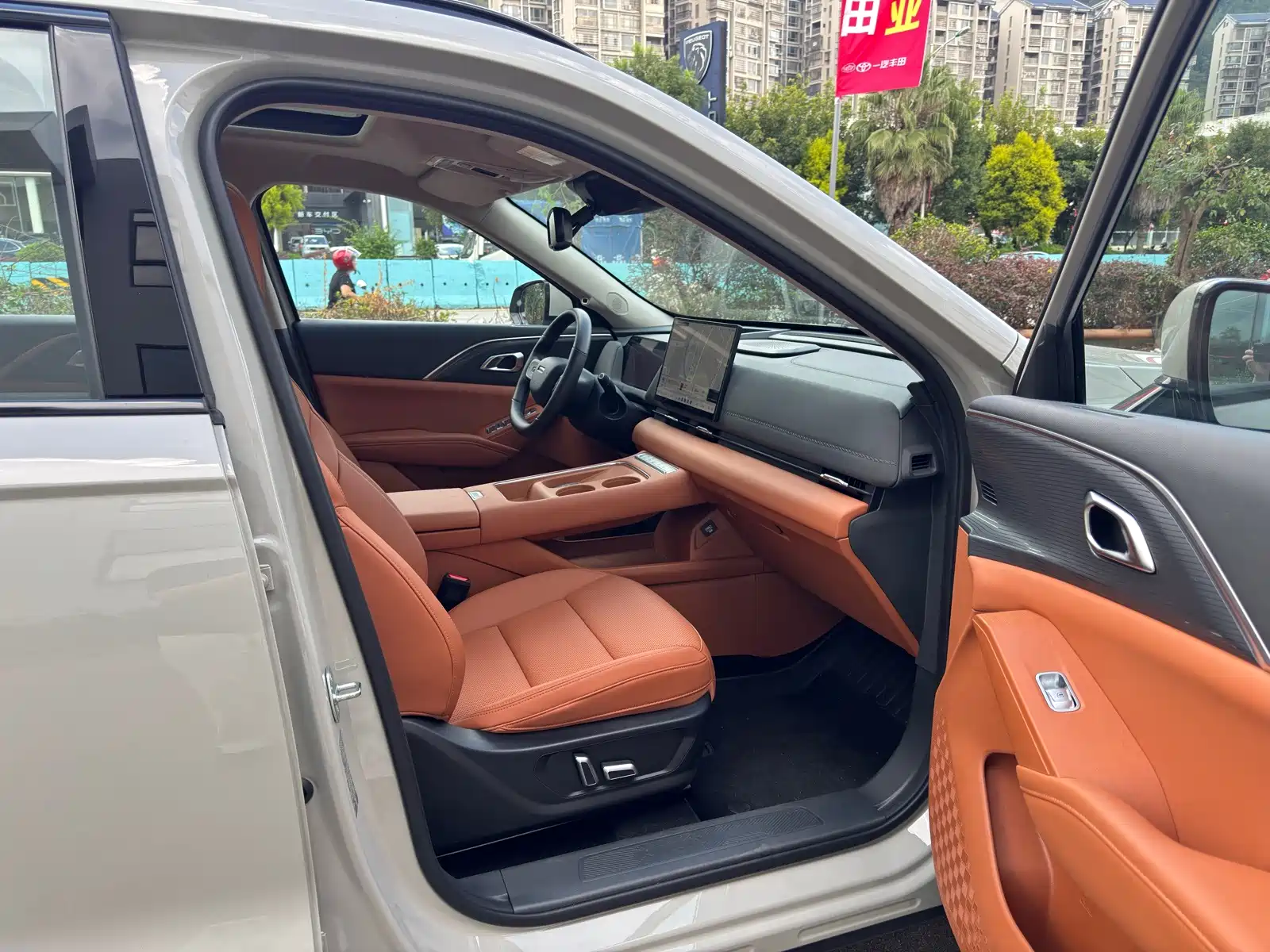 Photo 16 - Haval Xiaolong MAX