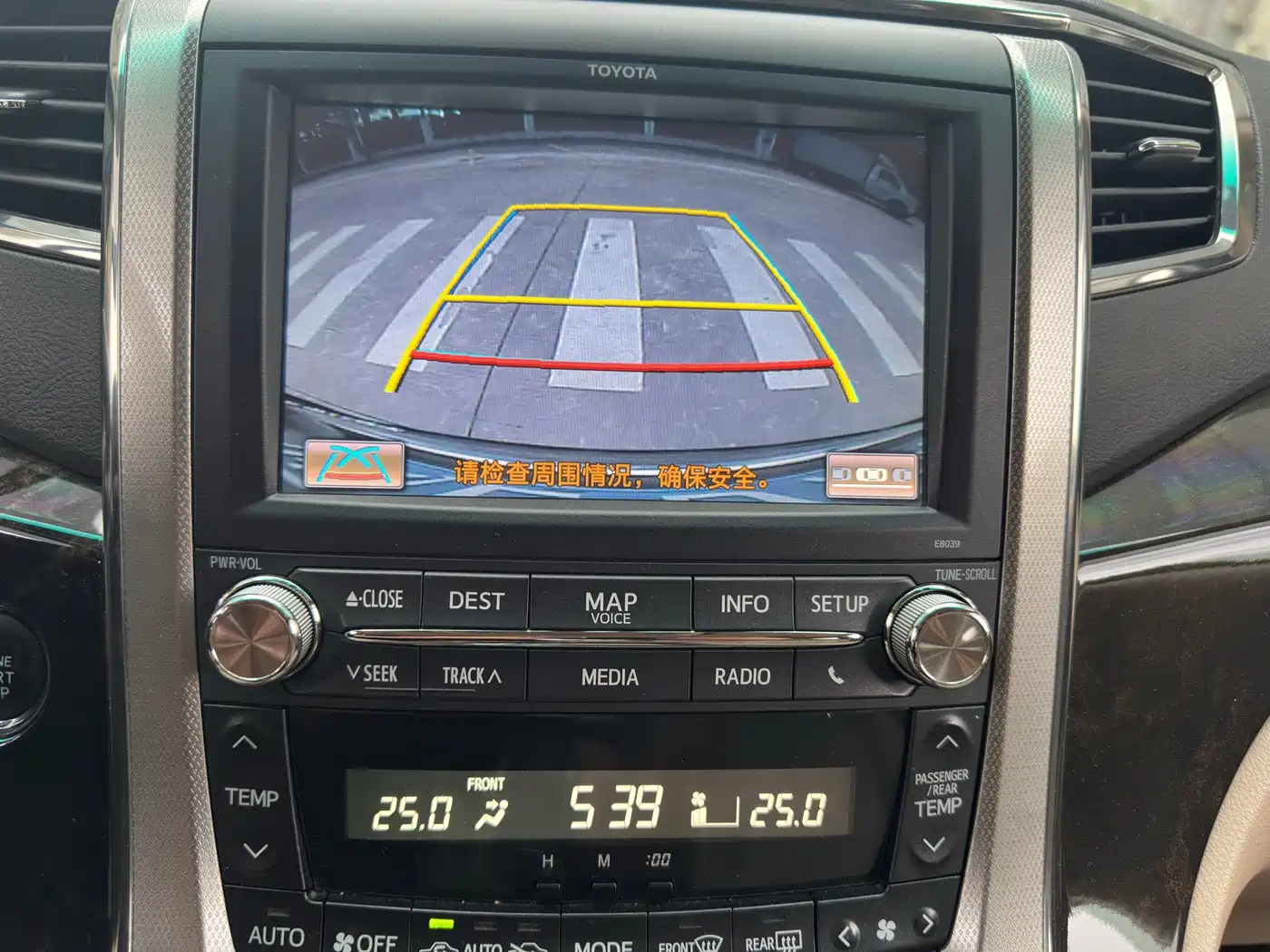Toyota Alphard 2012 3.5L Luxury Edition фото 13