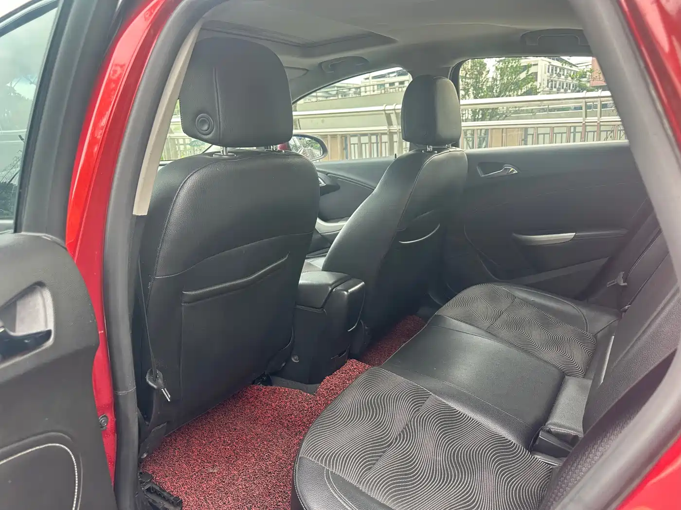Buick Excelle 2014 XT 1.6L Automatic Fashion фото 8