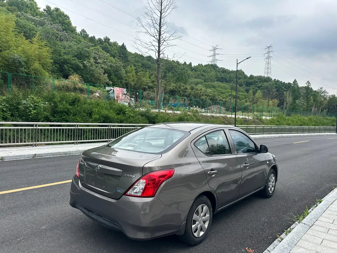 Nissan Sunny 2016 2015 1.5XE CVT Comfort