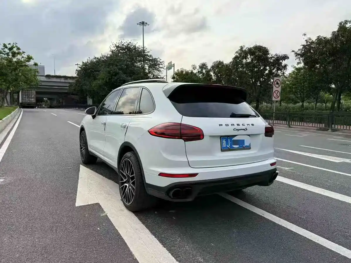Porsche Cayenne 2016 Cayenne 3.0T фото 4