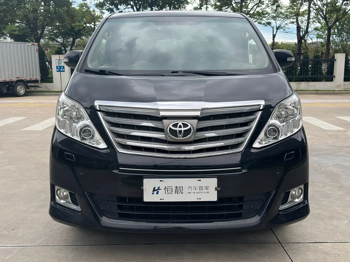 Toyota Alphard 2012 3.5L Luxury Edition фото 3
