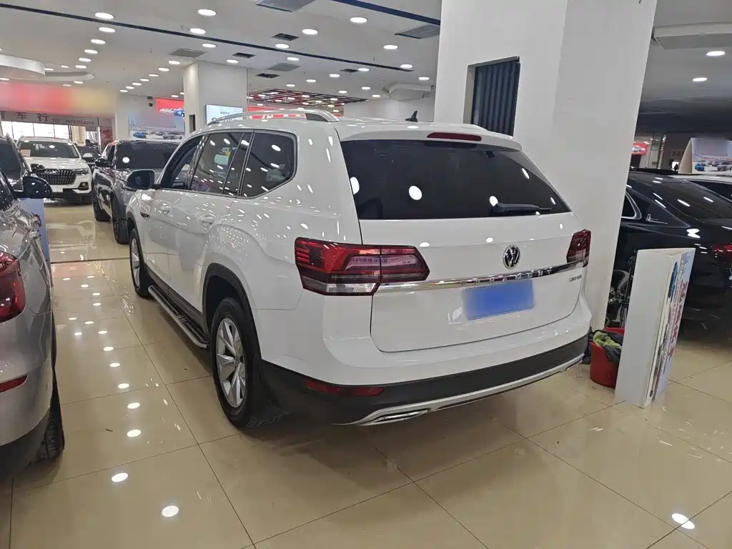 Фото 7 - Volkswagen Teramont
