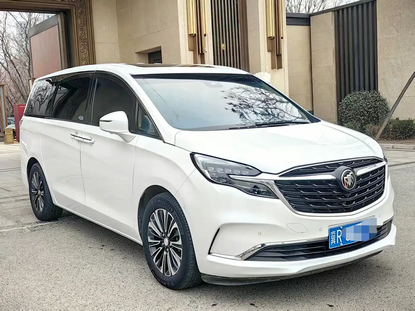 Buick GL8 2020 Model ES Landglory 653T Luxury фото 3