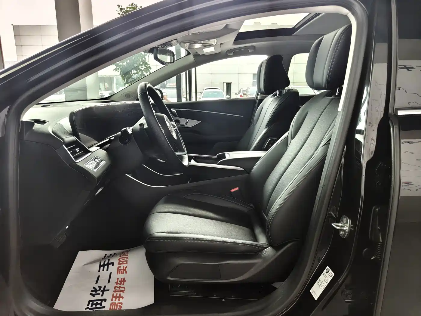 Buick LaCrosse 2025 2025 Model 28T Platinum Edition