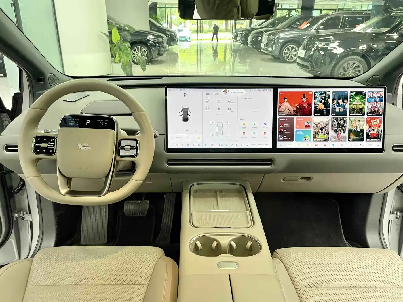 Li Auto i6 2025 2025 4WD Base Model