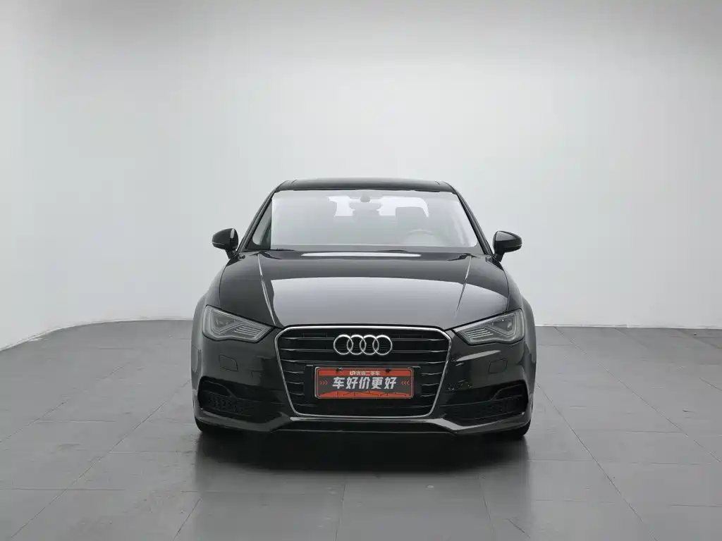 Audi A3 (Import) 2014 2014 Limousine 40 TFSI S line Comfort