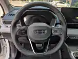 Фото 4 - Geely Preface