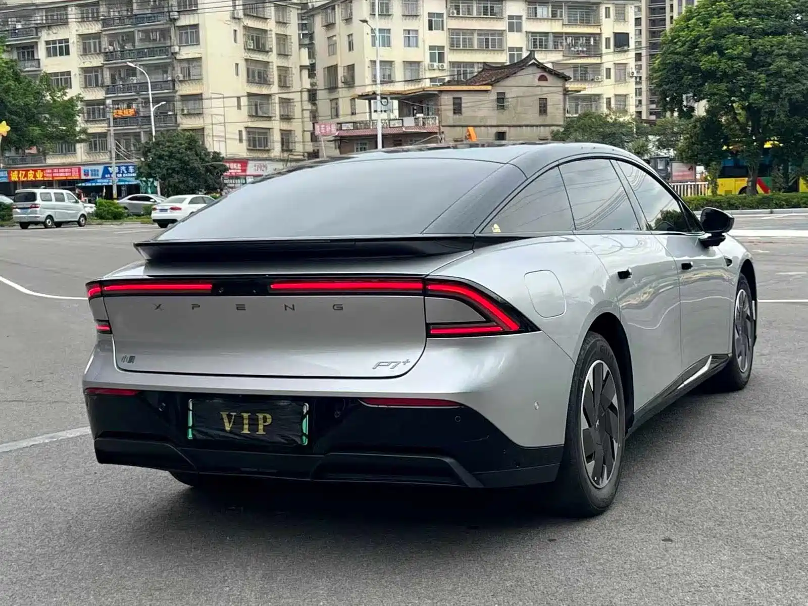 Фото 9 - XPeng P7+