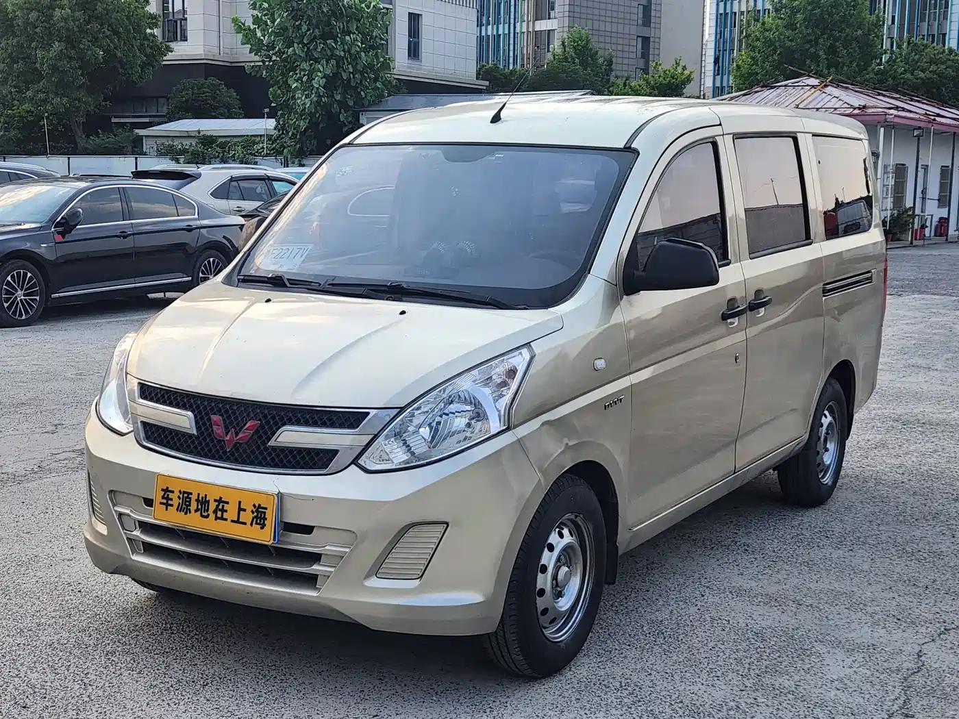 Wuling Motors Wuling Rongguang V 2017 2016 1.5L Standard