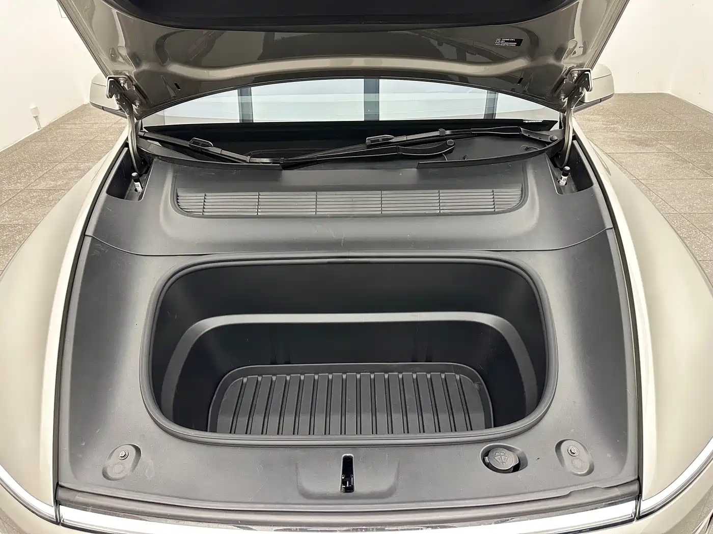 Tesla Model Y L 2025 2025 Facelift Long Range AWD