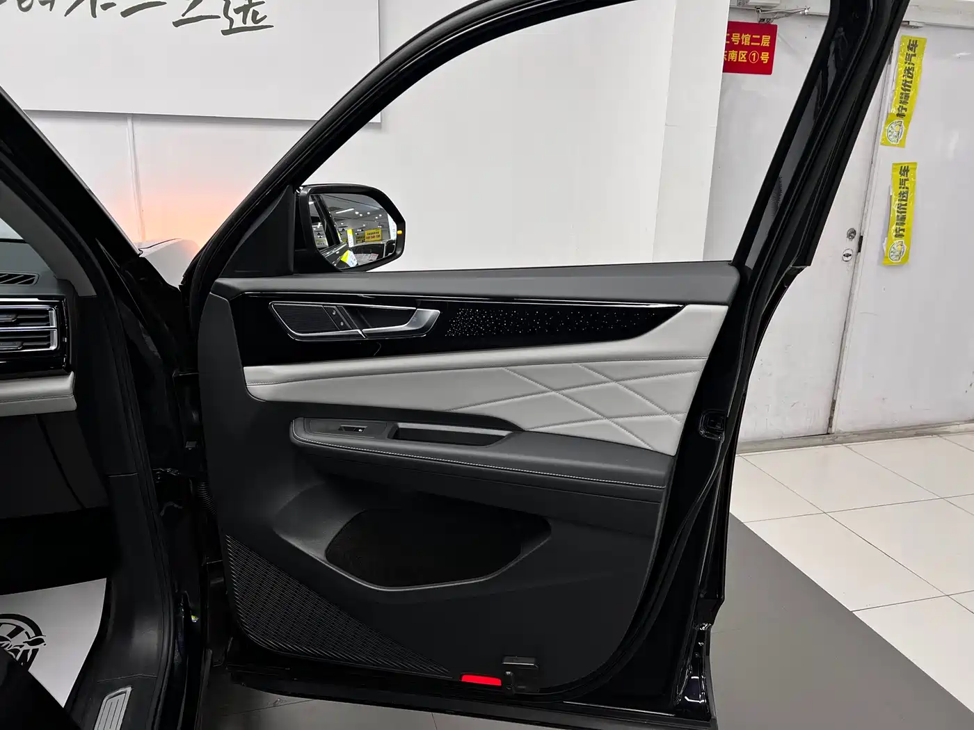 Volkswagen Teramont 2023 380TSI AWD Premium Luxury Edition фото 26