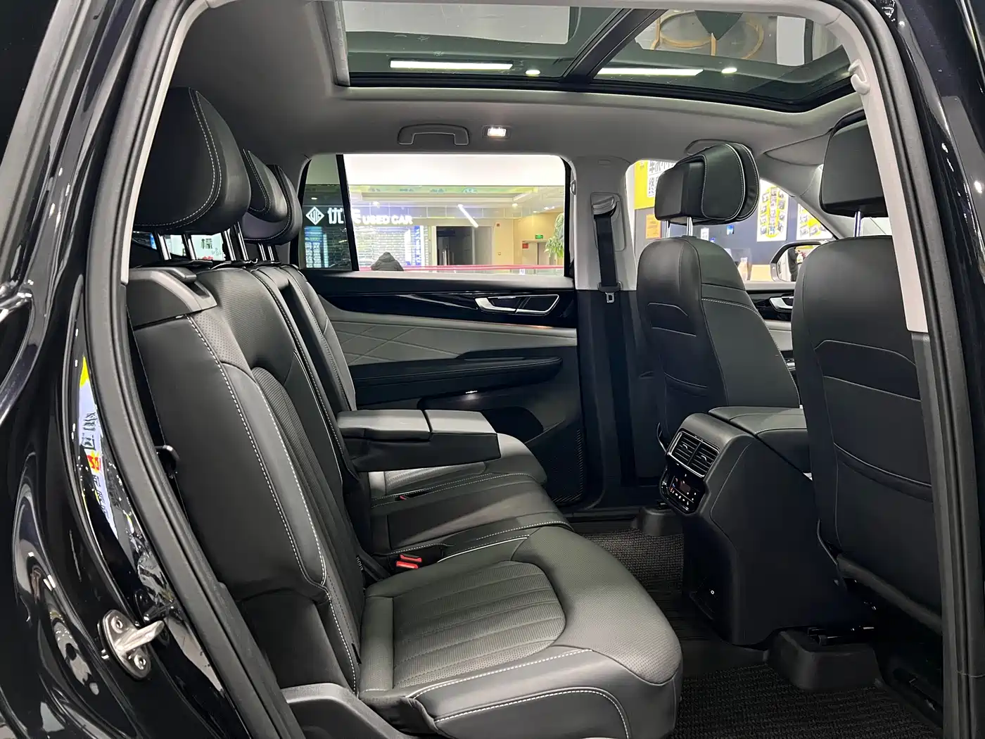 Volkswagen Teramont 2023 380TSI AWD Premium Luxury Edition фото 30