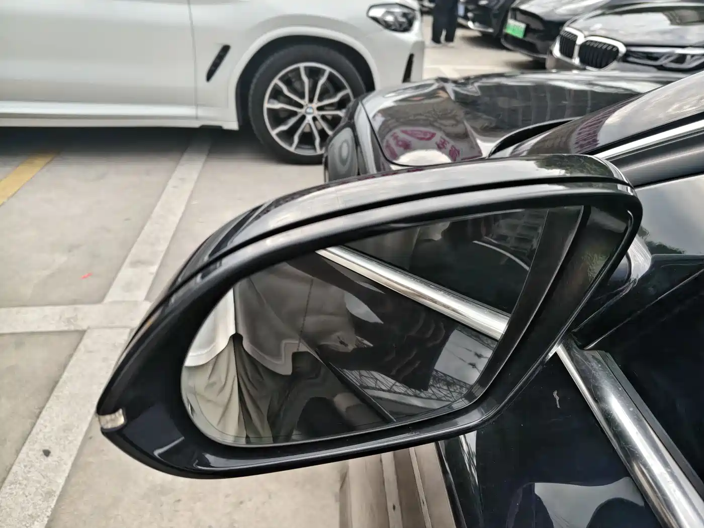 Фото 29 - Audi A8