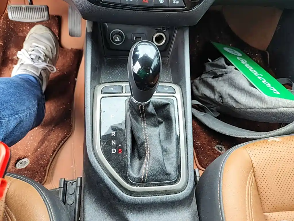 Photo 14 - Changan Eado
