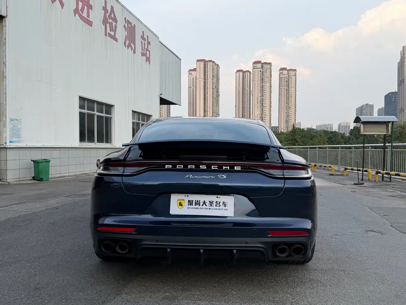 Фото 8 - Porsche Panamera