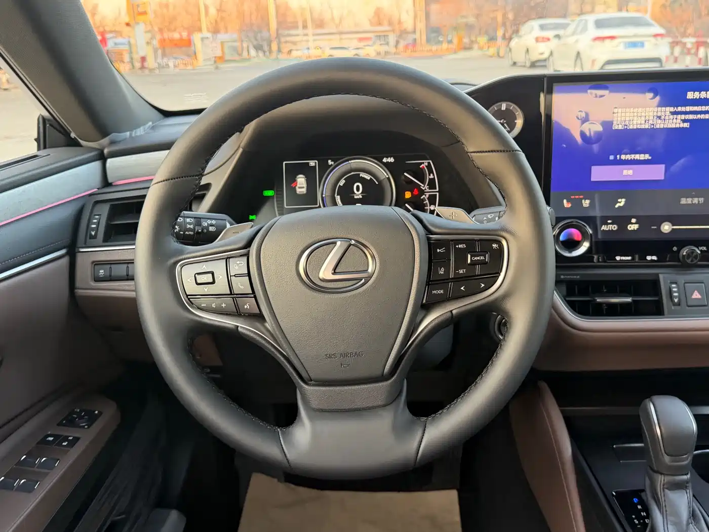 Lexus ES 2025 300h Ultimate Edition фото 14