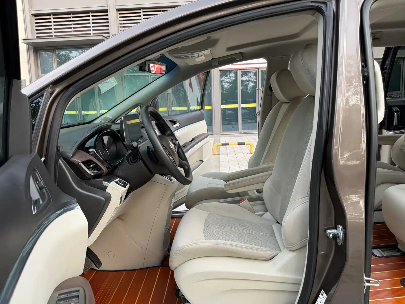 Buick GL8 2023 Model Land Business Class Smart фото 5