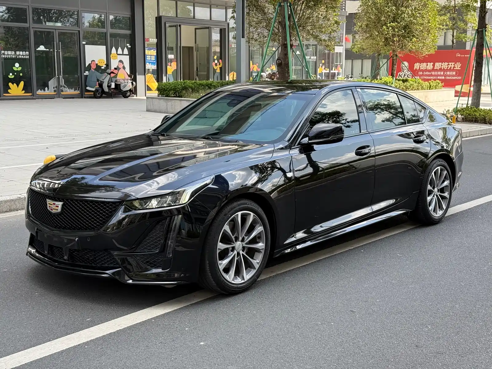 صورة 1 - Cadillac CT5