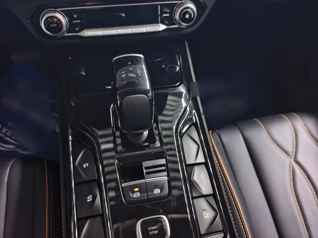 Bestune T77 2024 2023 1.5T Automatic Luxury