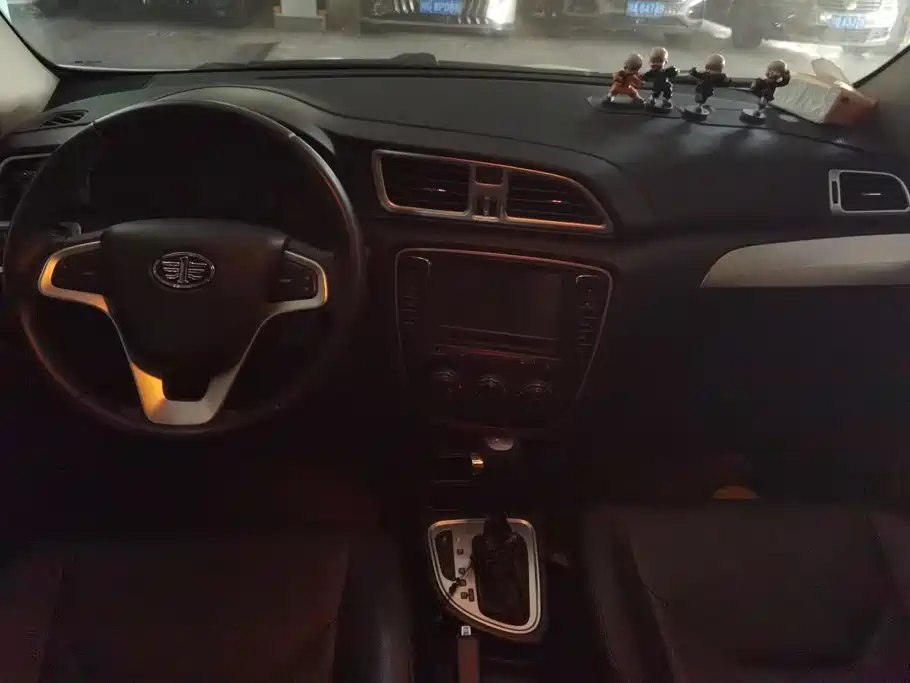 FAW Junpai D60 2015 2015 1.8L Auto Premium
