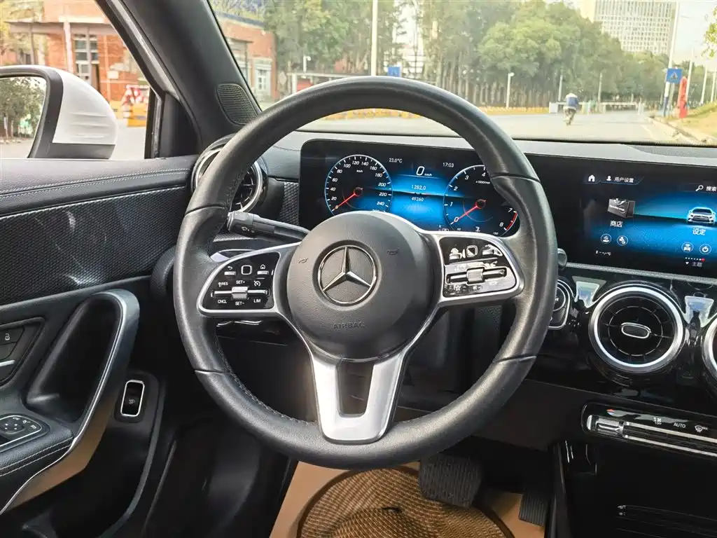 Mercedes-Benz A-Class 2021 A 200 L Sport Sedan Dynamic Type фото 11