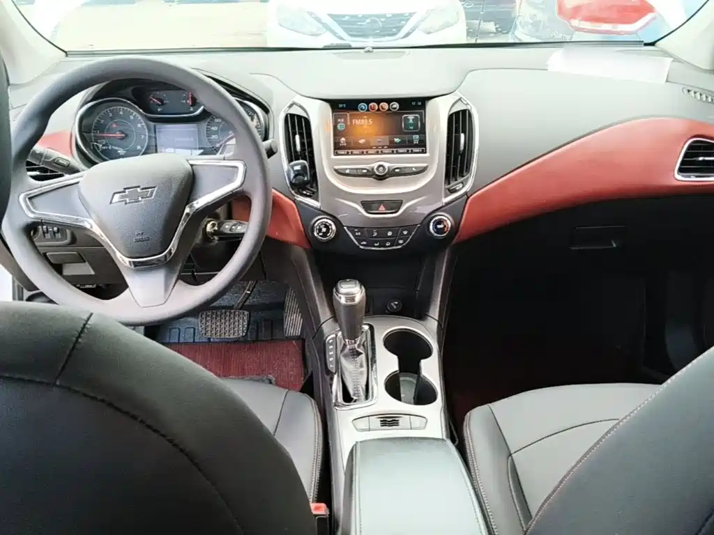 Chevrolet Cruze 2019 2018 Redline 320 Automatic Pioneer Edition