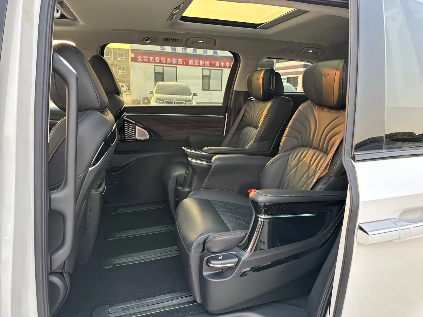 GAC Trumpchi Trumpchi M8 2024 Master Series Super Hybrid фото 18