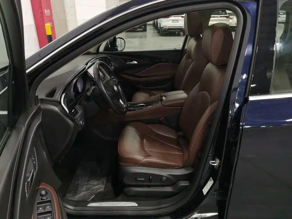 Photo 10 - Buick Envision Plus