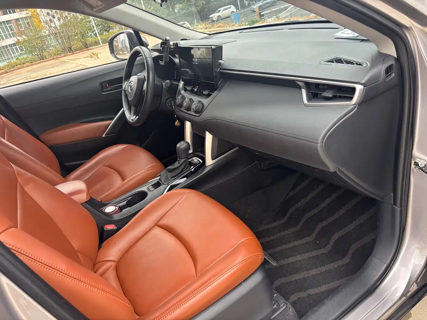 Toyota Corolla Cross 2023 2.0L Elite Edition фото 8