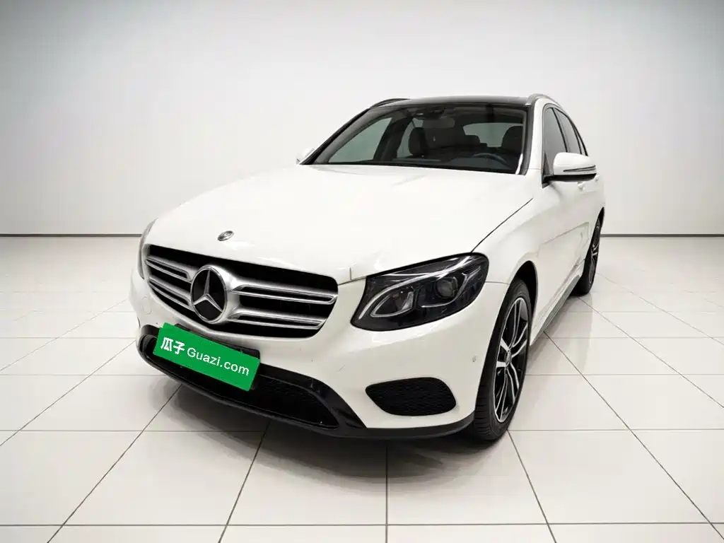 Фото 1 - Mercedes-Benz GLC