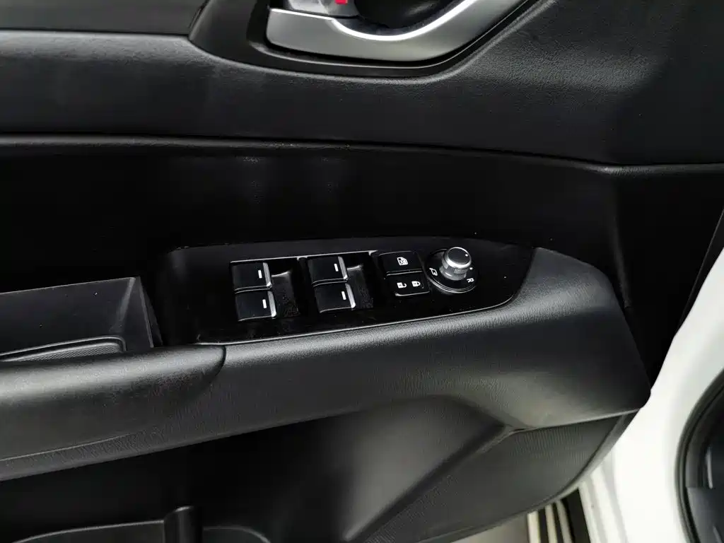 Фото 9 - Mazda CX-5