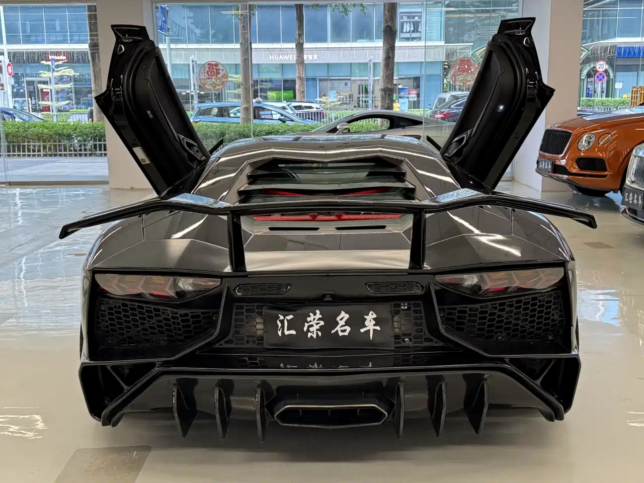 Lamborghini Aventador 2012 2011 LP 700-4