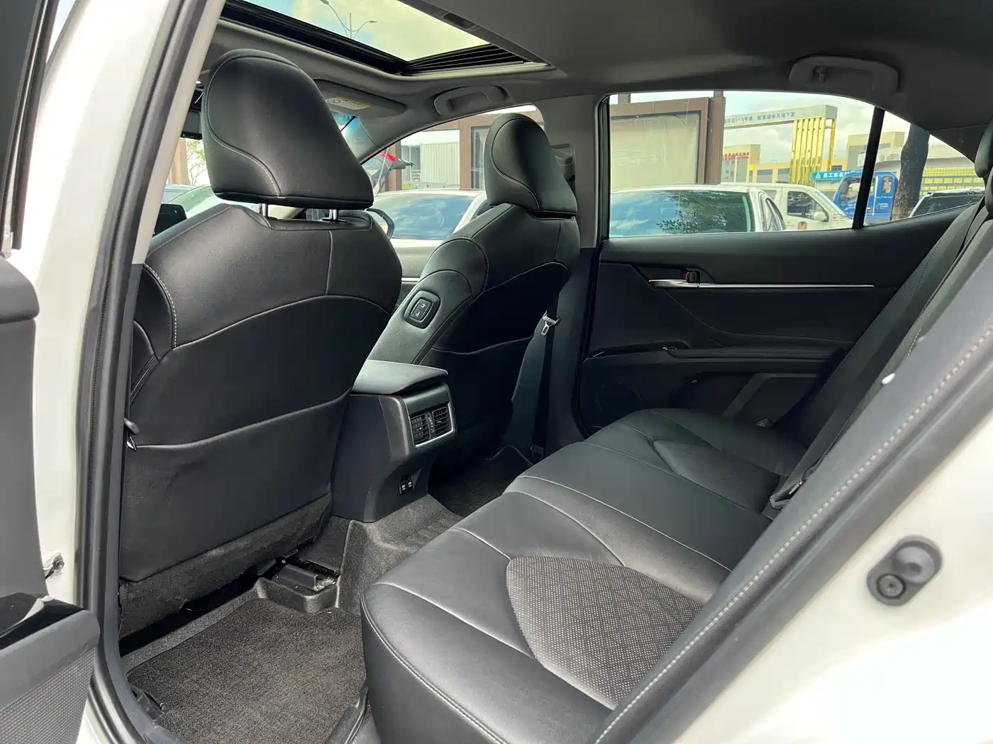 Toyota Camry 2021 2.5S Feng Shang Edition фото 6