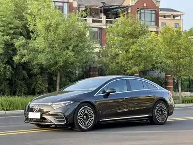 Mercedes-Benz EQS