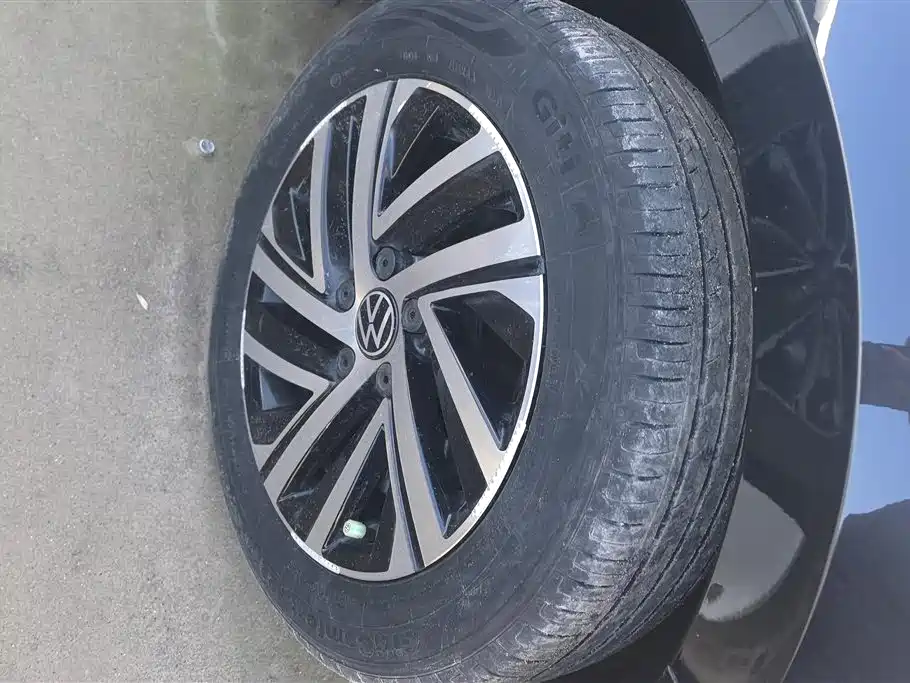 Volkswagen Lavida 2024 Model 1.5L Automatic Full Comfort Edition фото 6