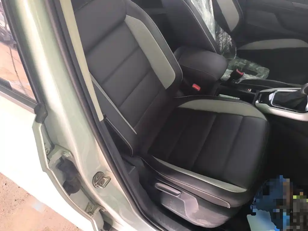 Volkswagen T-Roc, миниатюра 25