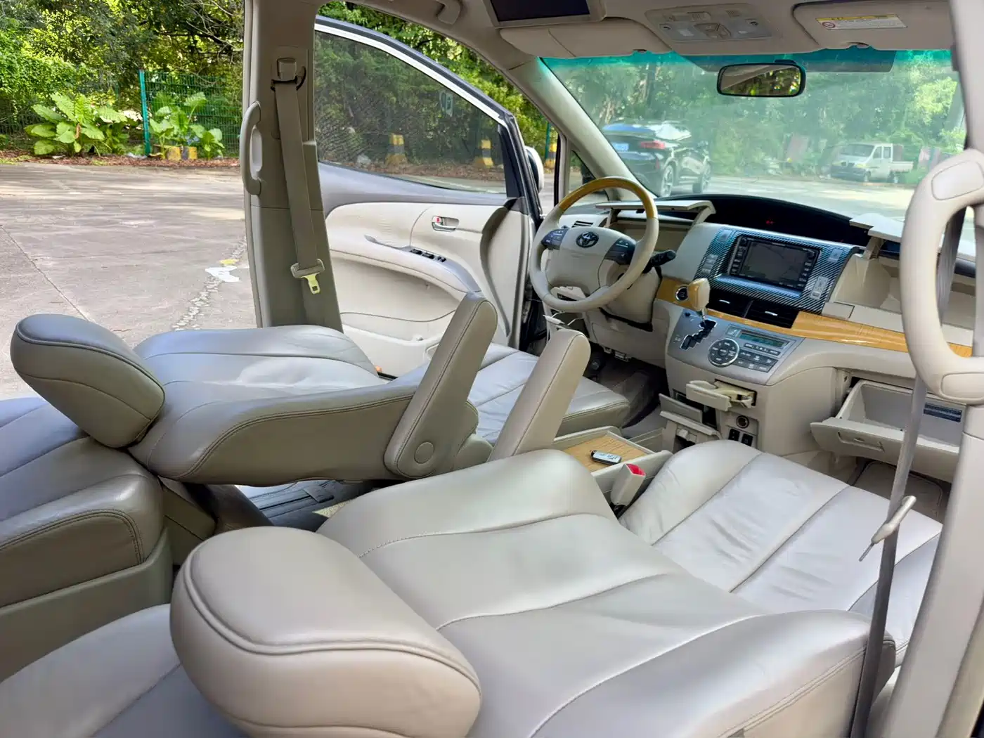 Toyota Previa 2008 2006 Model 2.4L 7-Seater Luxury Edition