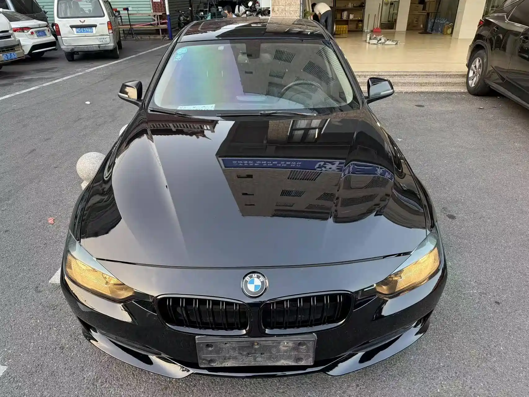 صورة 2 - BMW 3 Series