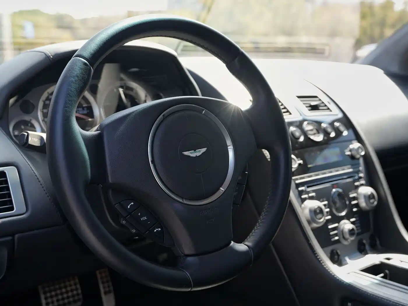 Aston Martin DB9 2009 2007 6.0L Touchtronic Coupe