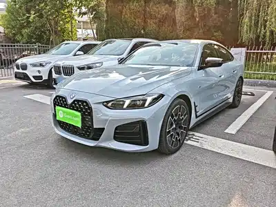 BMW 4