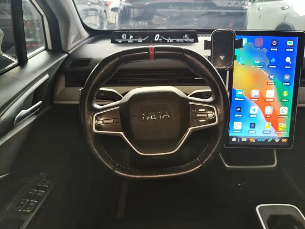 Photo 11 - Nezha Auto Nezha V