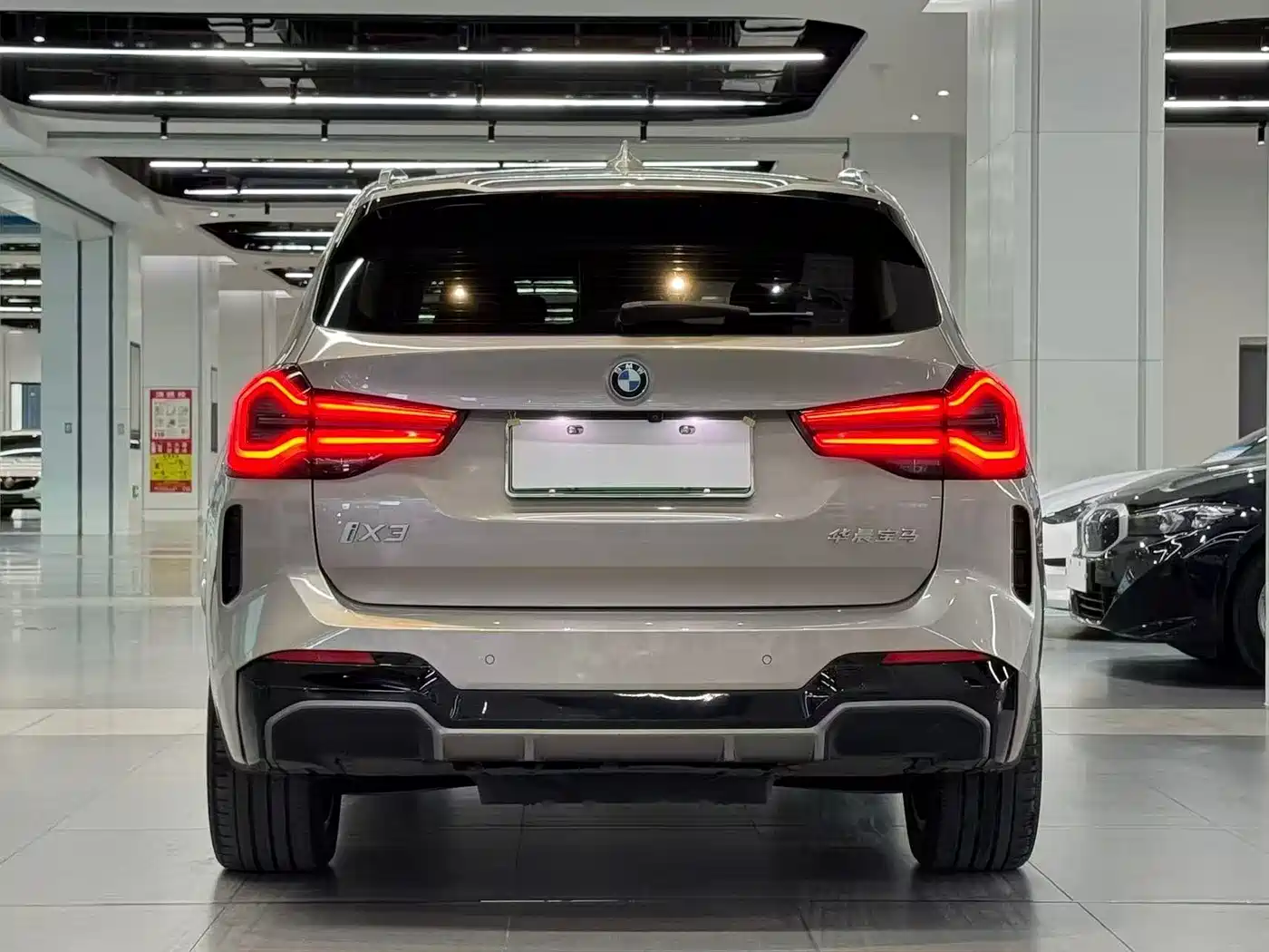 BMW iX3 2022 Leading Edition фото 5