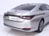 Фото 8 - Lexus ES