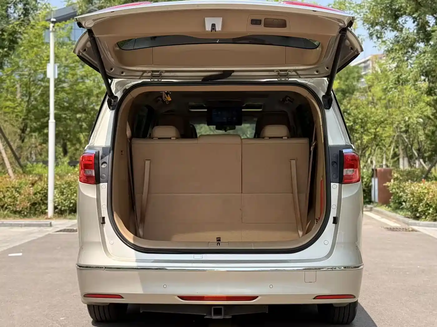 Buick GL8 2017 ES 28T Premium China V фото 23